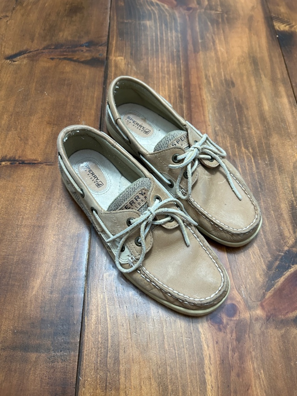 Sperry Top Sider Tan Boat shoes Women’s 7 Slip ons